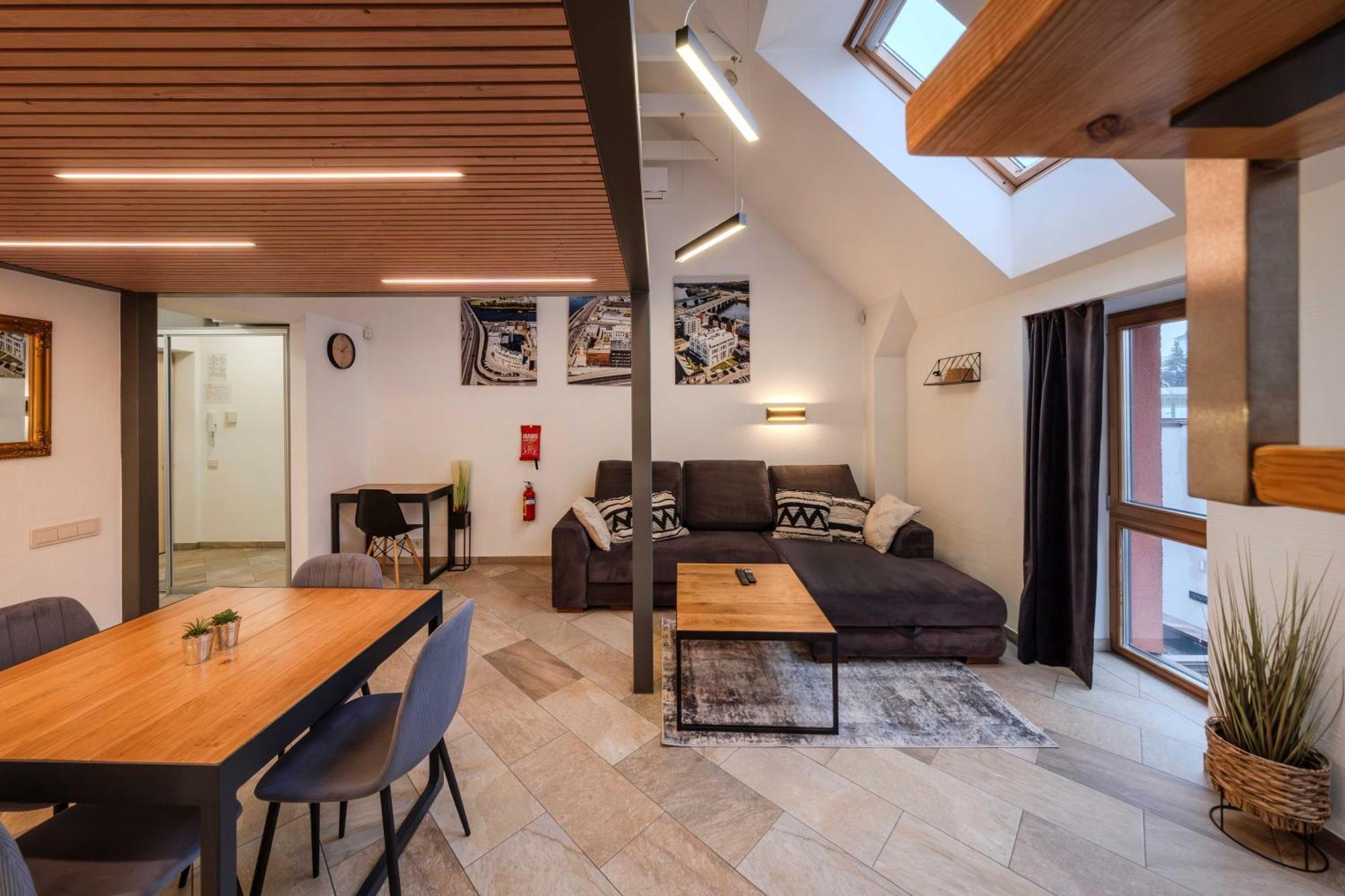 King Mindaugas Apartments คอนัส ภายนอก รูปภาพ